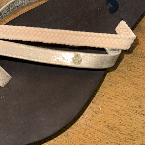 Reef Black, Tan, and Gold Sandals - Picture 2 of 4